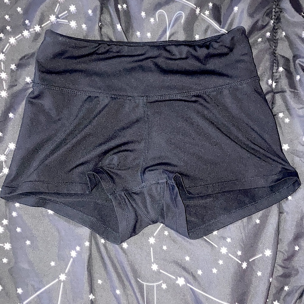 athletic black shorts with small zipper pocket